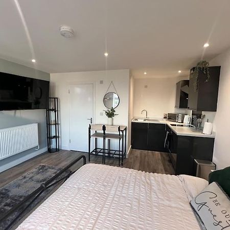 בריסטול Abbotsbury 1 Bed Studio Opposite Uwe Free Parking מראה חיצוני תמונה